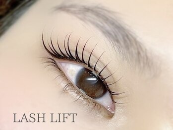 シベル 江坂店(Ci belle)の写真/江坂駅2分*マツエク/まつげパーマ/眉毛が初めての方にも分かりやすい説明と丁寧な施術で納得の仕上がり♪