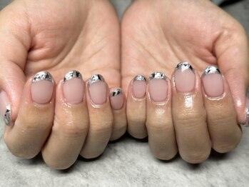 ジュリネイル(JULIE NAIL)/ガラスフレンチ♪