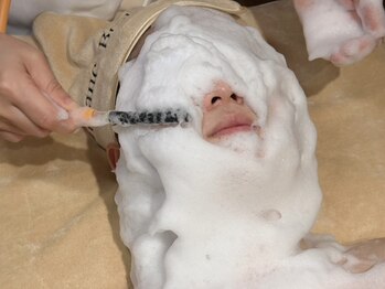 カマネビューティー 高田馬場(Kamane Beauty)/極上オゾン泡×毛穴ケア毛穴洗浄