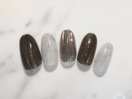 ブラウンニュアンスネイル