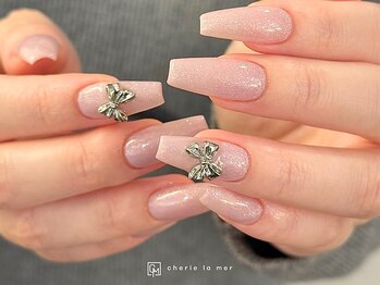 シェリーラメール 新宿店(cherie la mer)の写真/華やかデザインで差をつけて自慢の美爪に☆【スカルプシンプル¥12000/やり放題¥17000】イベント事にも♪