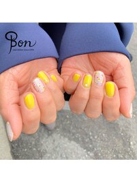 イエローカラーで春ネイル♪