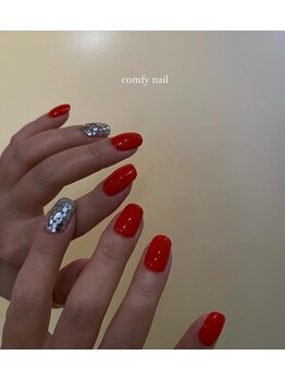 コンフィ(comfy)/ミラーボールネイル