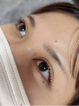 クオレ(cuore)の写真/まつげパーマご新規様¥3850☆60種類の豊富なロットから好みのカールを♪ナチュラルからぱっちりまで対応◎