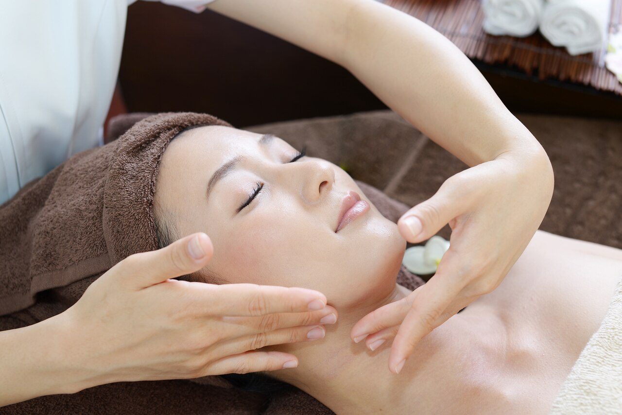 【最強エイジング】たるみ・しわ・リフトアップ効果で若々しく\13200→\8600