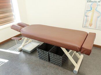 平間アクシス整体院/施術台