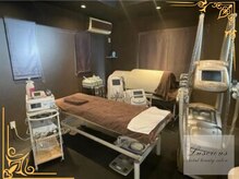 ラシェス(luscious)/施術ルームへご案内