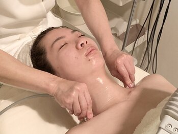 ポーラ 緑園都市店(POLA)/リンパドレナージュ