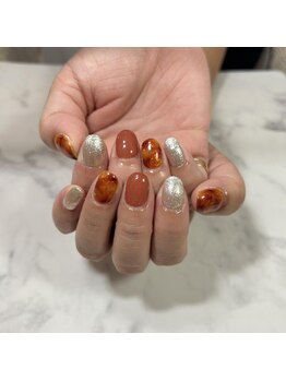 〈鶴瀬店〉ネイルデザイン