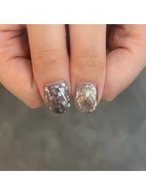 エミリア(EMILIA)/個性派ニュアンスデザイン