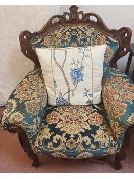 桃の木 吉祥寺店/イタリアアンティークの椅子