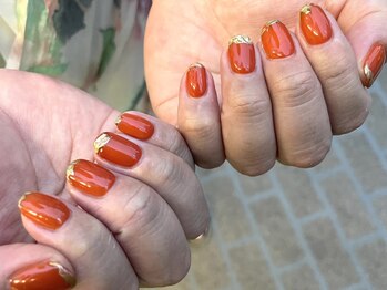 シェリ バイ リッシュ(Cheri by RICHE)/金継ぎ風秋ネイル