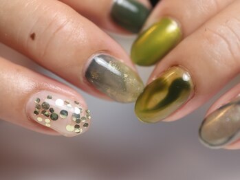 クロ(KURO)/モスグリーン/柳津ネイルサロン