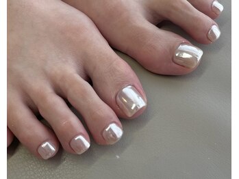 フィロンネイル 本町店(filonnail)の写真/フットネイルで楽しむ日常を高めるおしゃれな足元に♪