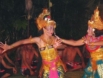 アジアンリラクゼーション ヴィラ 大橋店(asian relaxation villa)/バリ島で味わうケチャックダンス