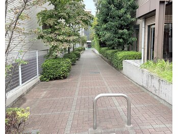 ザ モスト整体院 祐天寺(THE MOST整体院)/すぐ隣の遊歩道へ『右折』★