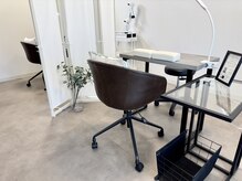 アーティネイルズ(Aaty Nails)/仕切りがあり隣と距離が保てます