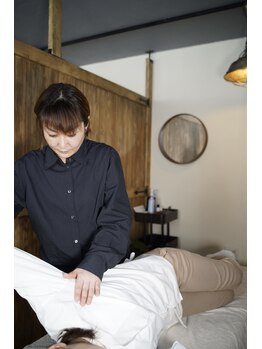 クマの冬眠 高知店/根本解決　肩甲骨はがし