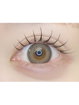 ナチュラル上品な目元にしたい