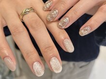 ハウリア(Howlia)の雰囲気（シンプルめなオフィスネイルも周りと差がつく美フォルム♪）