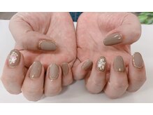 ネイルルーム シャイニー ひたち野うしく店(Shiny)/