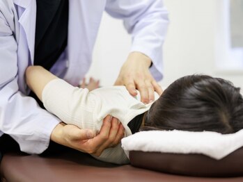 スーパーセルズ 大須店(Super Cells)/背中に羽(肩甲骨)が生える!