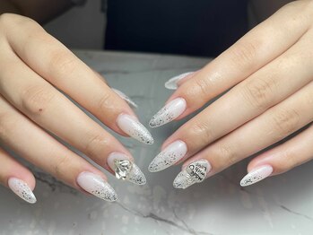 キヒ 巣鴨店(Kihi)/長さだしグラデ+パーツ2個