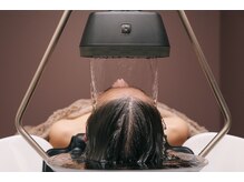 SUAN ヘッドスパ【スーアン】/脳が緩む水の時間　頭身浴