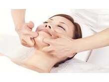 アムール(Amour)/美骨フェイシャル80分¥8800