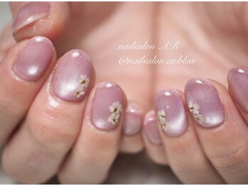 ネイルサロンアンドスクール エーアール(AR)/マグネットネイル♪