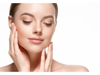 フェムプリュ(femplus)の写真/【サーモフェイシャルで速攻小顔★】フェイスラインをぐっと引き締めリフトアップ&たるみ/しわ改善♪