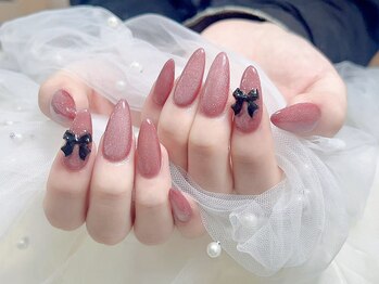センシー ネイル スタジオ(Sensy Nail Studio)/微酔ロゼ・リボン猫目ネイル