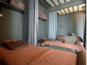 もみの匠 五井店/カーテンで区切ってあります。