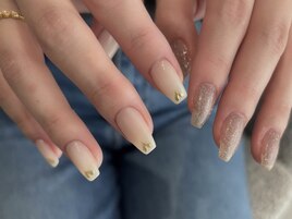 【gold heart nail】