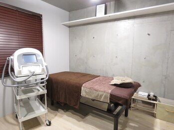 ナイス(Nice)/プライベート空間の施術部屋