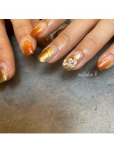 アール(R)/フラワーネイル