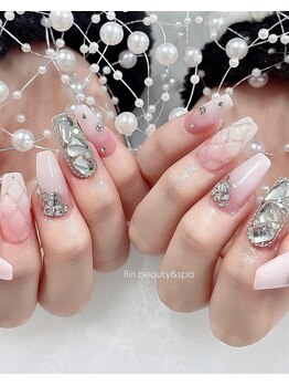 リサ(Risa)/チップ長出しデザイン