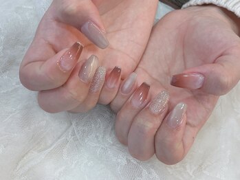 ブラウン秋ネイル