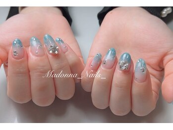 マドンナ ネイル(Madonna Nails)/