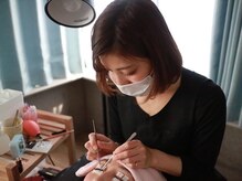 まつげアンド目元美容専門店 ミラクル(Miracle)/1本1本を見極めて丁寧に装着