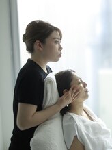 ビラ 銀座店(BILA)/ 顔筋ストレッチマッサージ