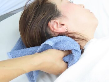 ユーゼロワン カイロプラクティック(U01)