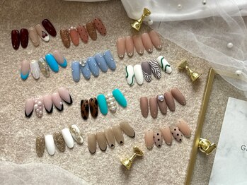 ネイルサロン メリア(MeRia)の写真/センスで選ぶ、定額ネイル。毎月の「今っぽい」が指先に。デザインにお悩みの方はぜひご相談ください◎