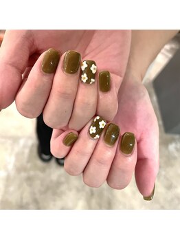 トータルサロン 白べぇーっ プラス/お花ネイル