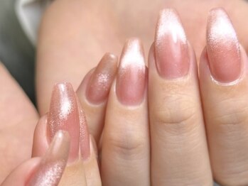 エイチ(h)の写真/ネイル♪カラーチェンジ無料&全てカラー別々でもOK★カラー400色/パーツ300種類以上/マグネットも100色以上