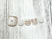 サニーサイド ウィズ マキア 茅ヶ崎店(Sunnyside with MAQUIA)/ホワイトフラワーフットネイル