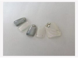 貝殻フットネイル