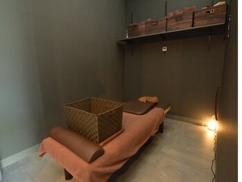 もみの匠 五井店/半個室の施術部屋