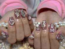 モアネイル 新宿/つけ放題ネイル/持ち込み/新宿