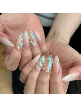 エイティスト(8ist)/埋め尽くし[新宿/新宿駅]